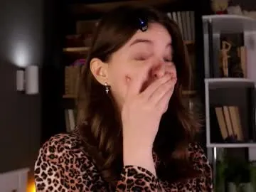 GoodGlamorGirl – webcam model profile photo Image 14