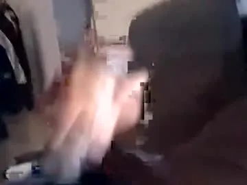 enjohnny – webcam model profile photo Image 2