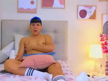 LiaBoston – webcam model profile photo Image 11