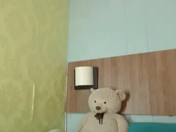 IsaRose – webcam model profile photo Image 11