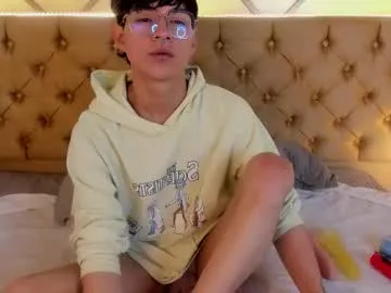 highlatin_guys – webcam model profile photo Image 2