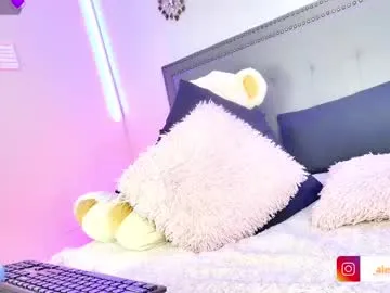 SofieLee – webcam model profile photo Image 12