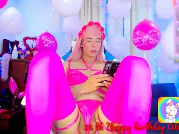 AylaStrange – webcam model profile photo Image 14