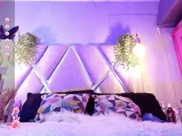 CassieGil – webcam model profile photo Image 16