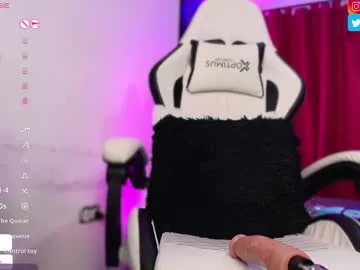 officialtommycash – webcam model profile photo Image 2