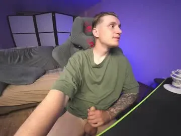 Emmy_Foxx – webcam model profile photo Image 2