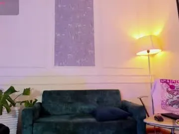 Juhone – webcam model profile photo Image 10