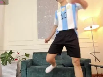 Juhone – webcam model profile photo Image 11