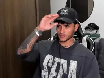 YaraDavis – webcam model profile photo Image 10