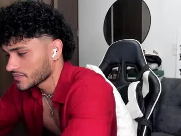 YaraDavis – webcam model profile photo Image 12