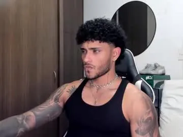 YaraDavis – webcam model profile photo Image 13