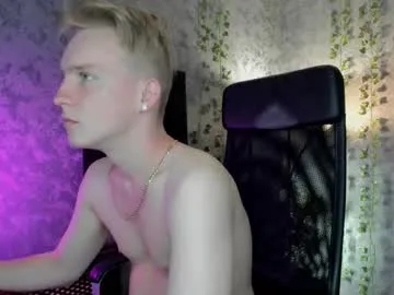 shoma2003 – webcam model profile photo Image 4