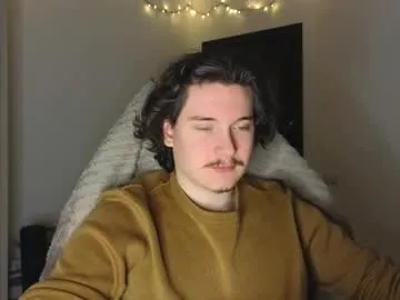 max04 – webcam model profile photo Image 18