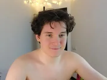 max04 – webcam model profile photo Image 4