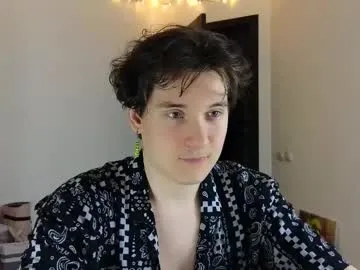 max04 – webcam model profile photo Image 5