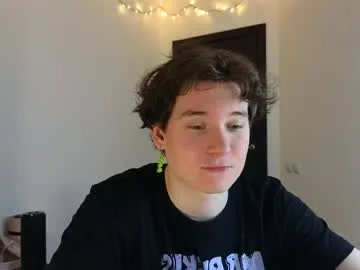 max04 – webcam model profile photo Image 6