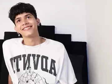 kai101010 – webcam model profile photo Image 10