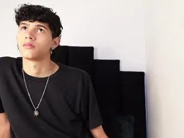 kai101010 – webcam model profile photo Image 11