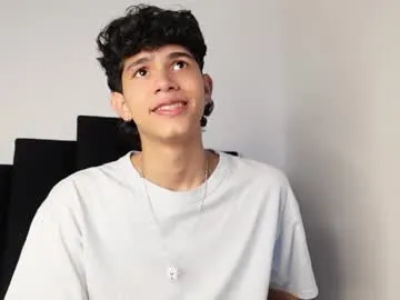 kai101010 – webcam model profile photo Image 12