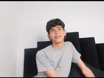 kai101010 – webcam model profile photo Image 3