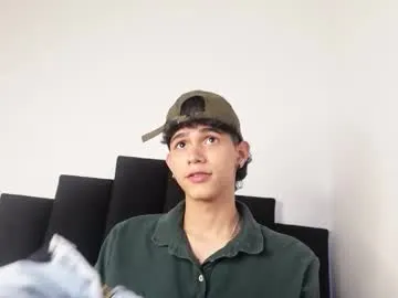 kai101010 – webcam model profile photo Image 7