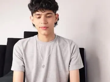 kai101010 – webcam model profile photo Image 9