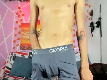 Alikams – webcam model profile photo Image 5