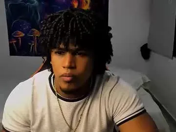 AmyBelmontt – webcam model profile photo Image 15