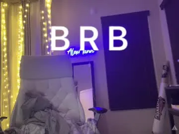 Akiravega – webcam model profile photo Image 13