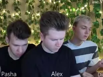 EmmilyCoopers18 – webcam model profile photo Image 6