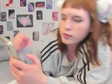 LauraFord – webcam model profile photo Image 4