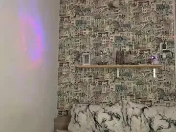 Alikams – webcam model profile photo Image 10