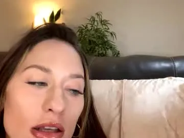 JuliettaBasset – webcam model profile photo Image 12