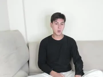 CheerryX – webcam model profile photo Image 17