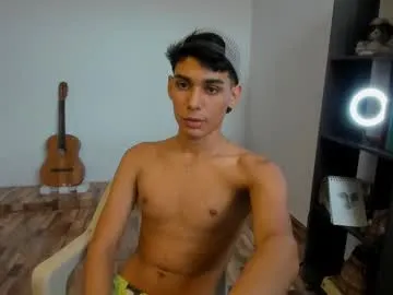 LyraCarvajal – webcam model profile photo Image 2