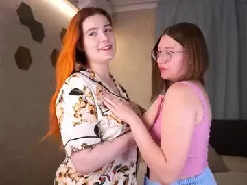 bambolina_sexy1985 – webcam model profile photo Image 3