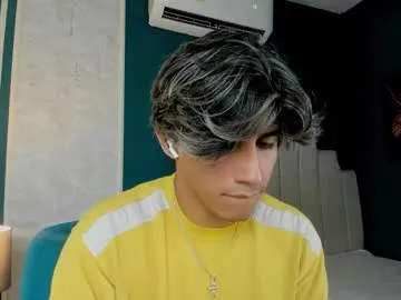 collegebroa – webcam model profile photo Image 4