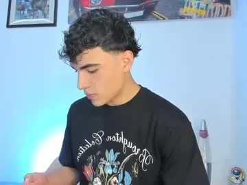 thickcockblacklightskin – webcam model profile photo Image 15