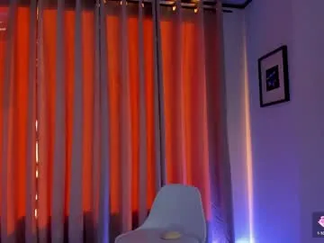 MartinaGucci – webcam model profile photo Image 3