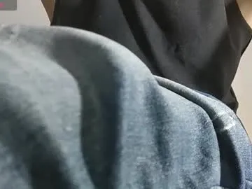 CassieGil – webcam model profile photo Image 4