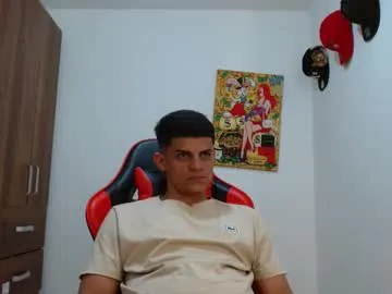 JenCampbell – webcam model profile photo Image 15