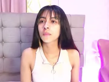 AmyBelmontt – webcam model profile photo Image 14