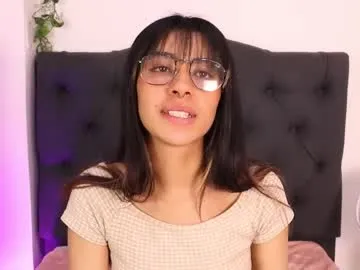 AmyBelmontt – webcam model profile photo Image 15