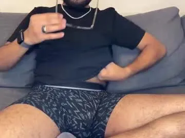 CurlyRina – webcam model profile photo Image 12