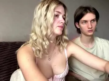 ArianaSole – webcam model profile photo Image 13