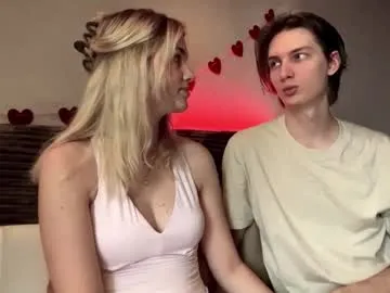 ArianaSole – webcam model profile photo Image 14