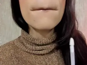 Lotie_Cox – webcam model profile photo Image 15