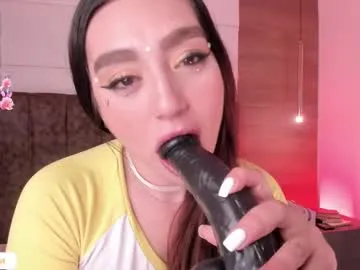 CassieGil – webcam model profile photo Image 11