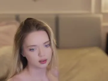 Astergray21 – webcam model profile photo Image 14