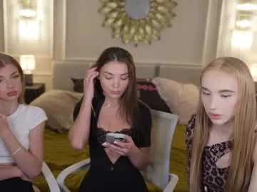 Astergray21 – webcam model profile photo Image 3